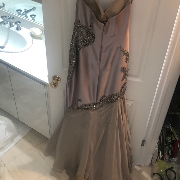 Terani Couture Dress - Picture 4 of 7